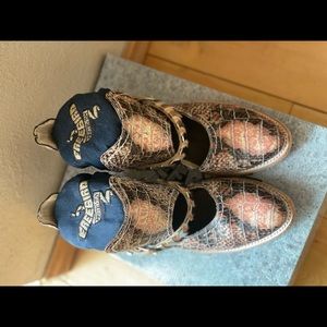 Freebird Blade Pink Snake Size 8